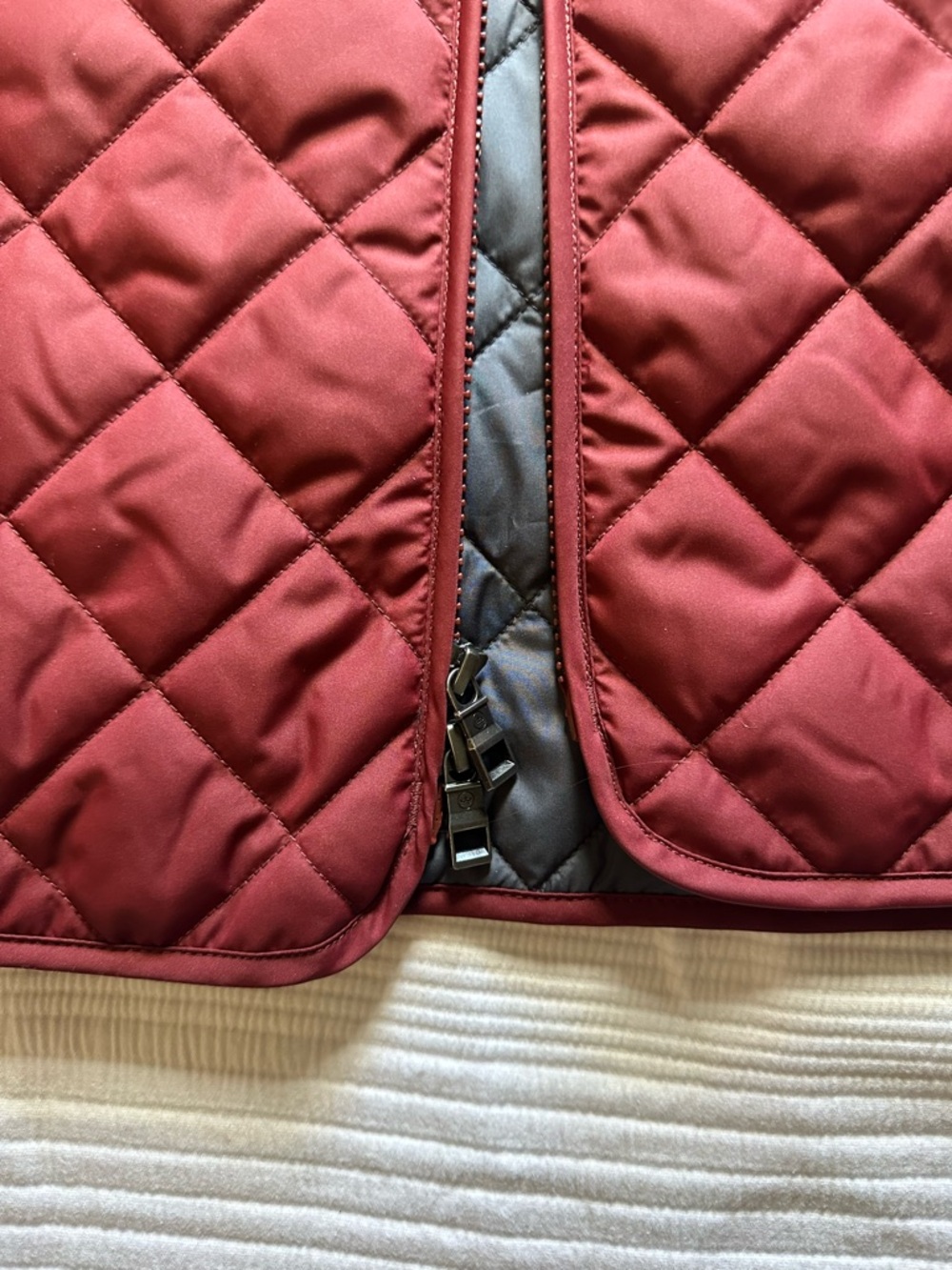 Peter Millar Quilted Burgundy Zip-Front Vest - Picture 13 of 13